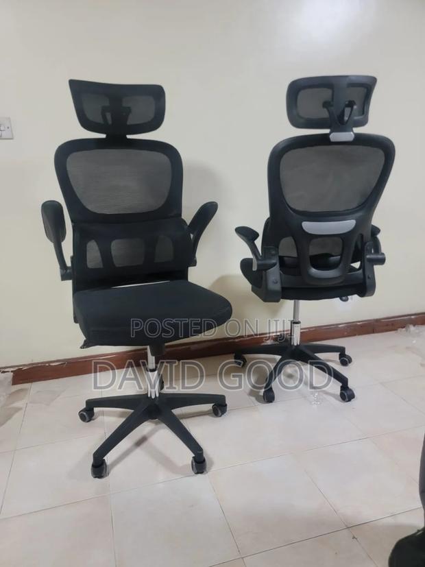 Black Orthopedic Surgeon Chair
