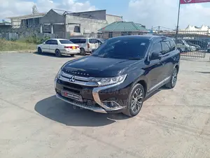 Mitsubishi Outlander 2017 Black