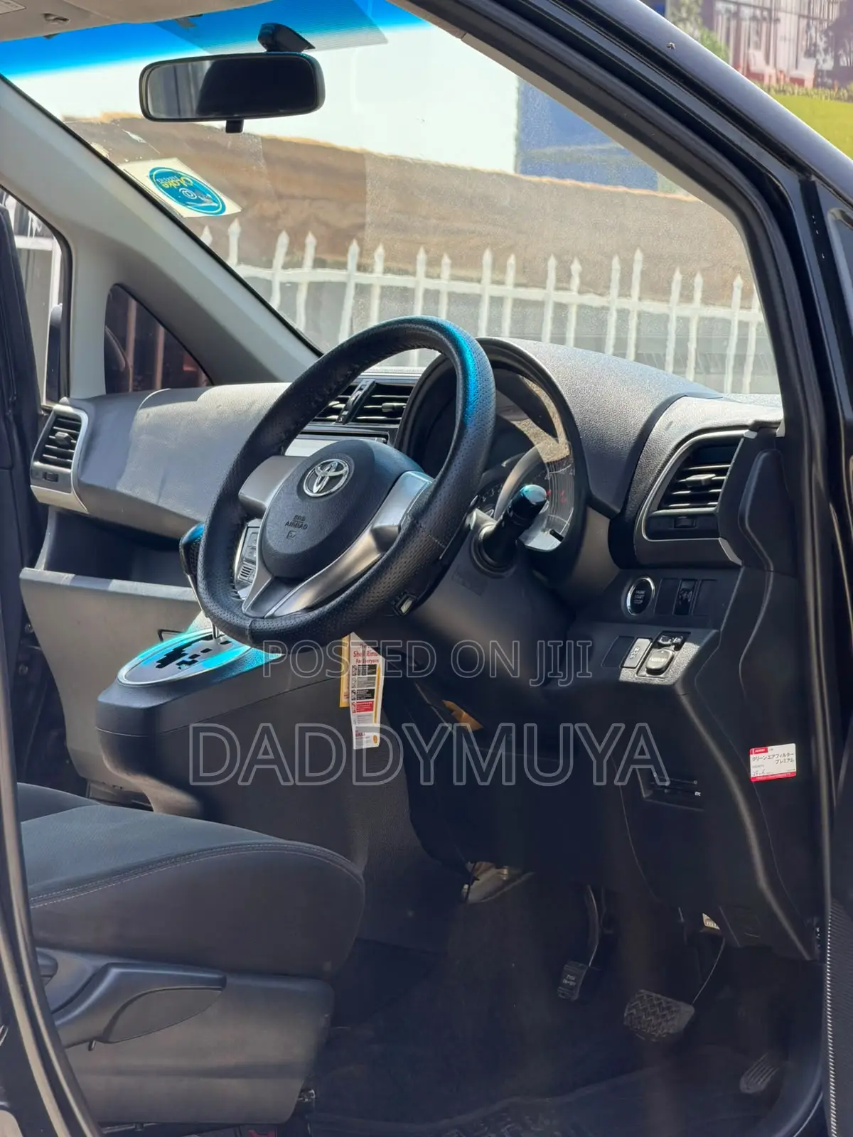 Toyota Ractis 2014 Black