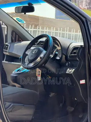 Toyota Ractis 2014 Black