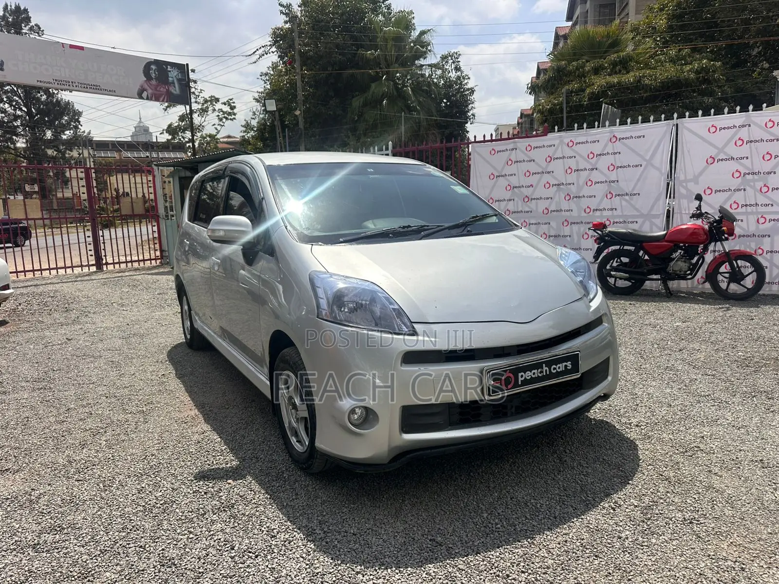 Toyota Passo 2010 Silver
