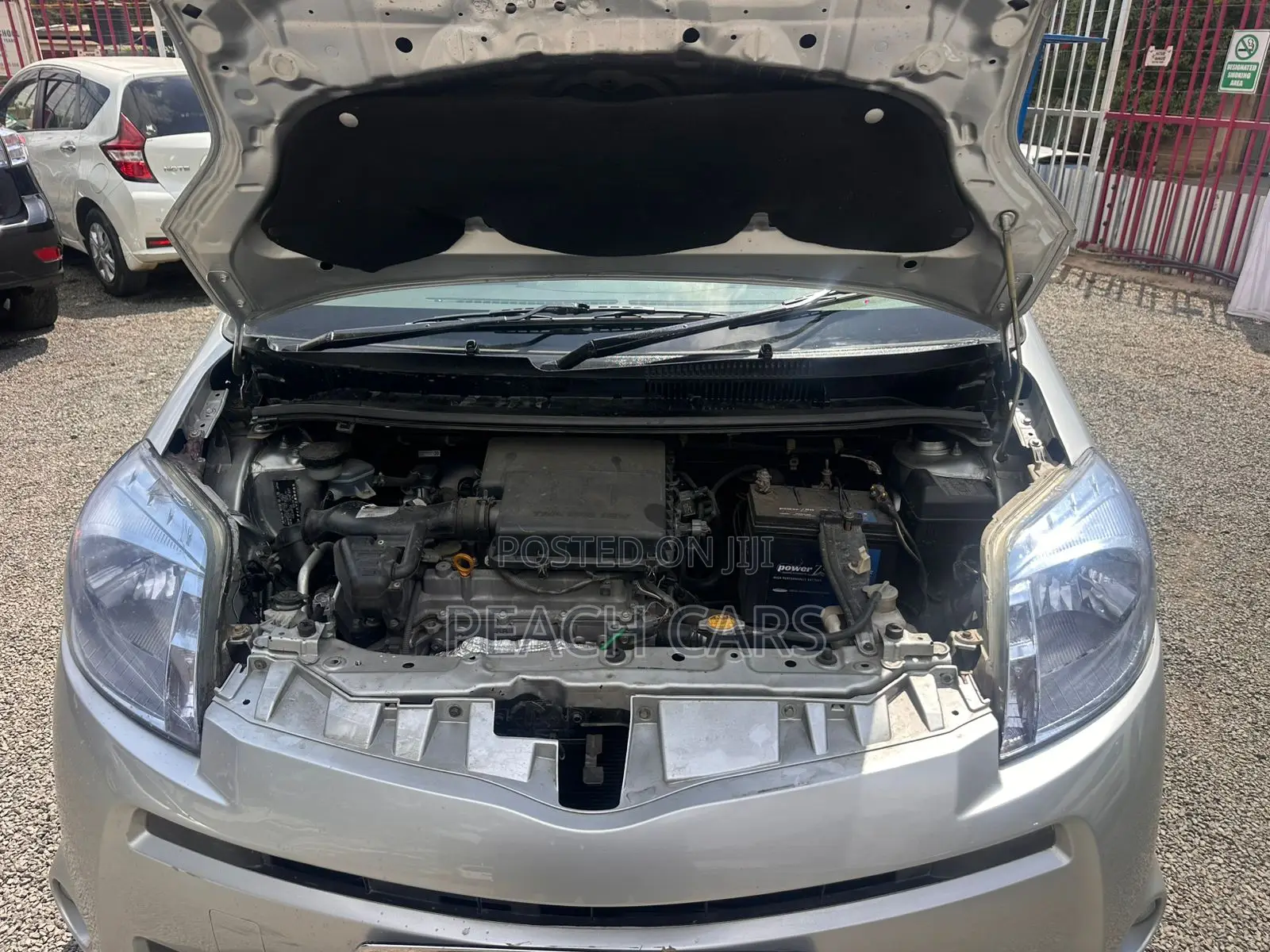 Toyota Passo 2010 Silver