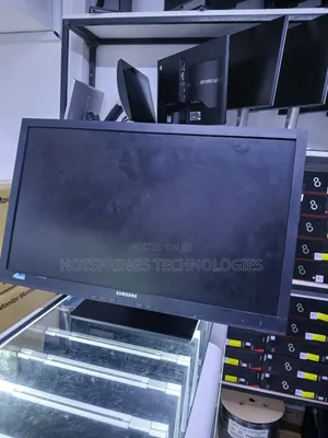 Samsung S24A
24-Inch Monitor