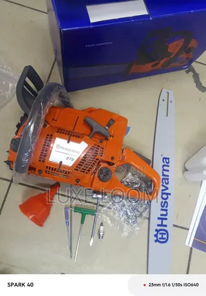 Husqvarna Chainsaw Original 372 / Power Saw