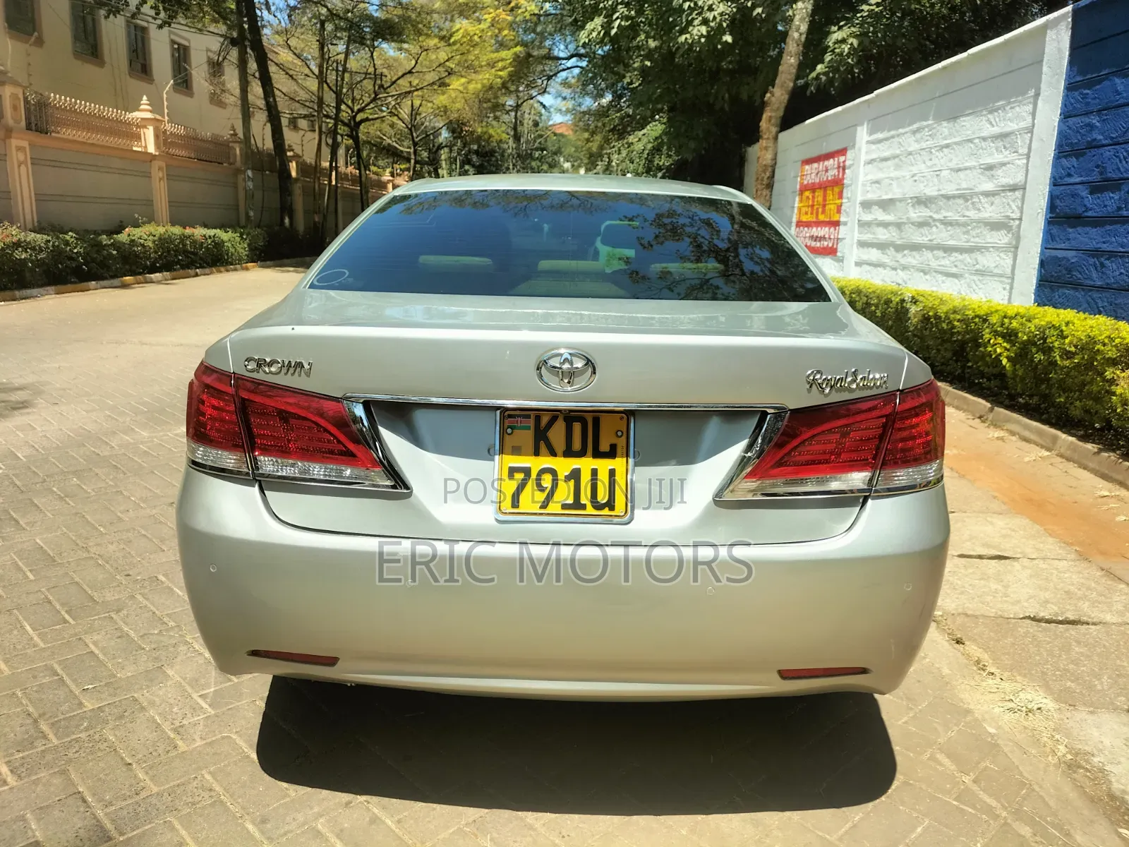 Toyota Crown 2016 Silver