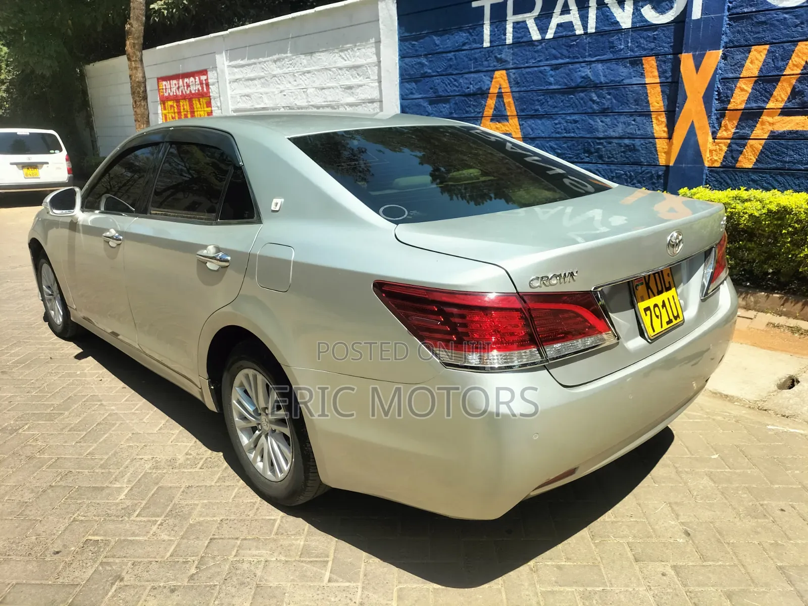 Toyota Crown 2016 Silver