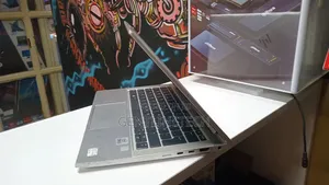 Laptop HP EliteBook 830 G7 8GB Intel Core i5 HDD 128GB