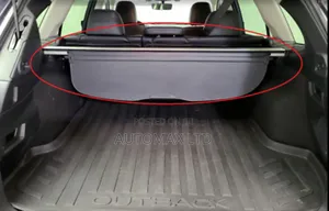 Black Retractable Tonneau/ Boot Cover for Subaru Outback BS9
