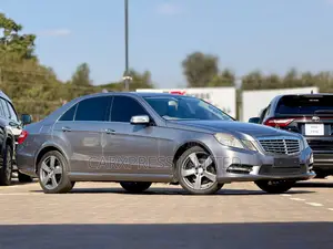 Mercedes-Benz E200 2013 Gray