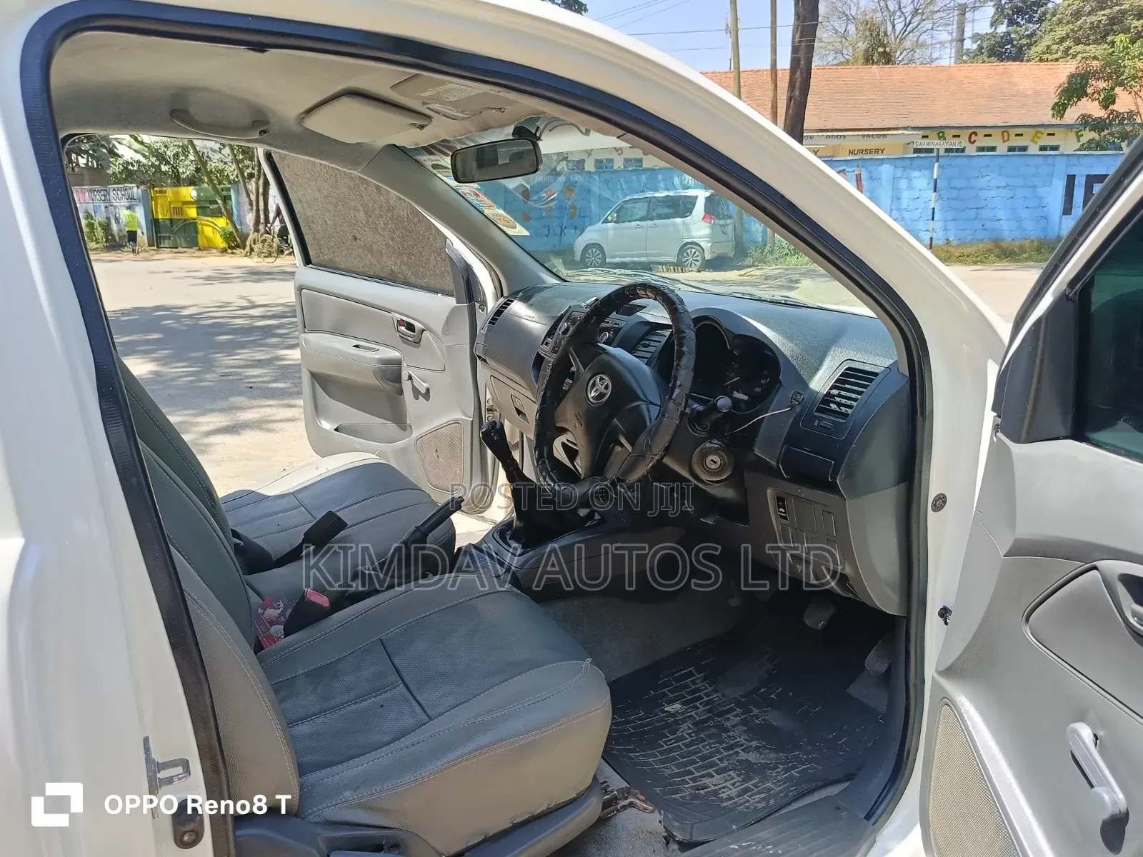 Toyota Hilux 2013 White