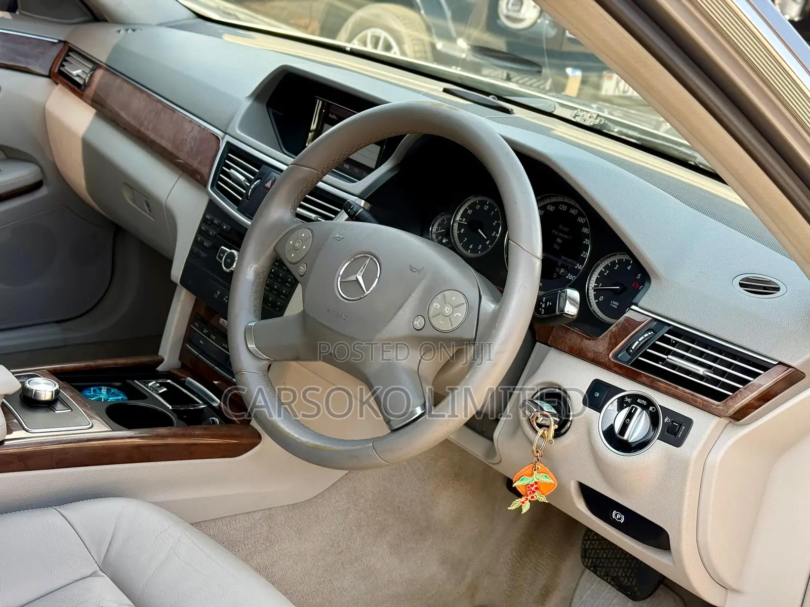 Mercedes-Benz E200 2013 Gray
