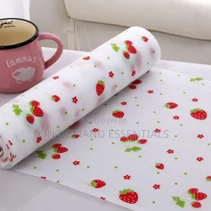 Strawberry-Patterned Drawer Liner Mat Size:30 by 500 Cm