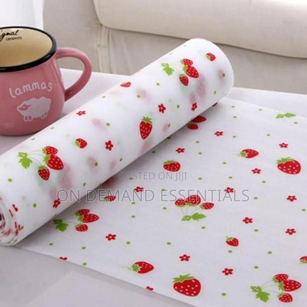 Strawberry-Patterned Drawer Liner Mat Size:30 by 500 Cm - thumbnail 2
