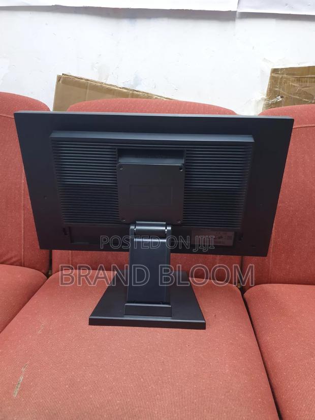 Samsung 22"inches Monitor - thumbnail 2