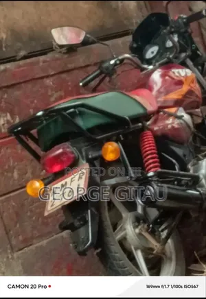 TVS HLX Plus ES 2021 Red