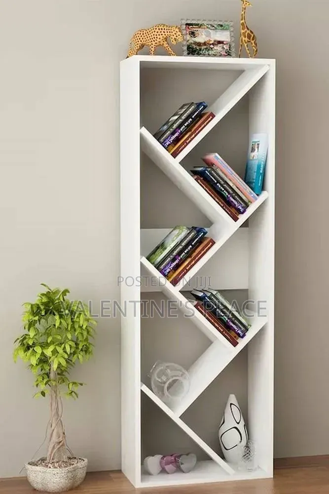 Modern Zigzag White Bookshelf / Display Rack