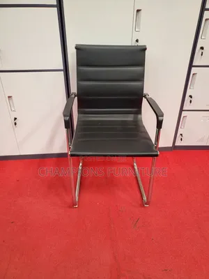 Black Ribbed Leather Visitors/Boardroom Chair