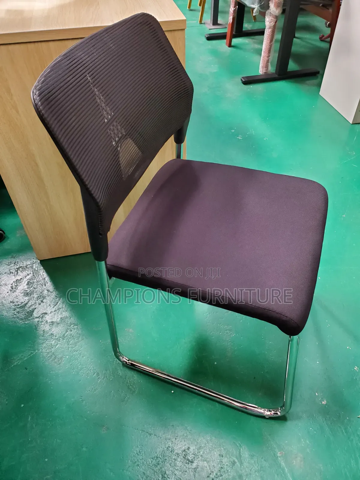 Eiffel Guest Mesh Chair