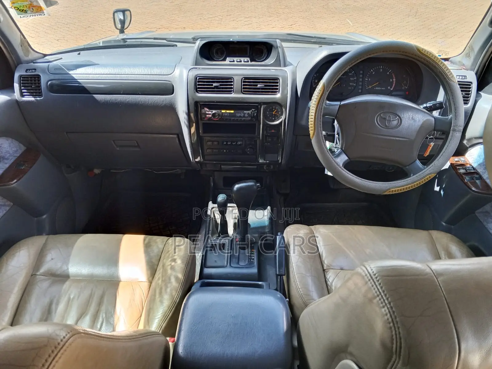 Toyota Land Cruiser Prado 2000 Silver