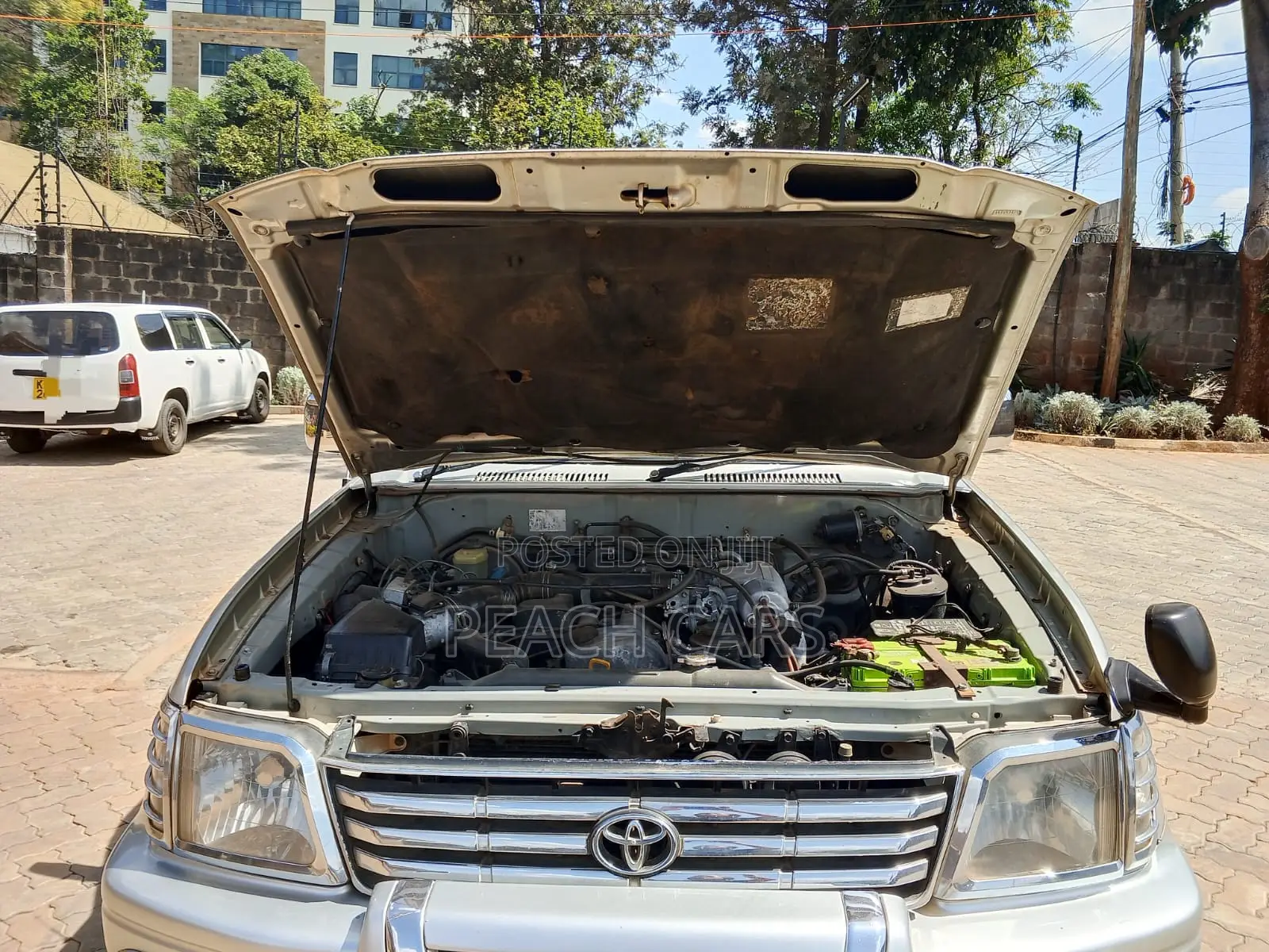 Toyota Land Cruiser Prado 2000 Silver