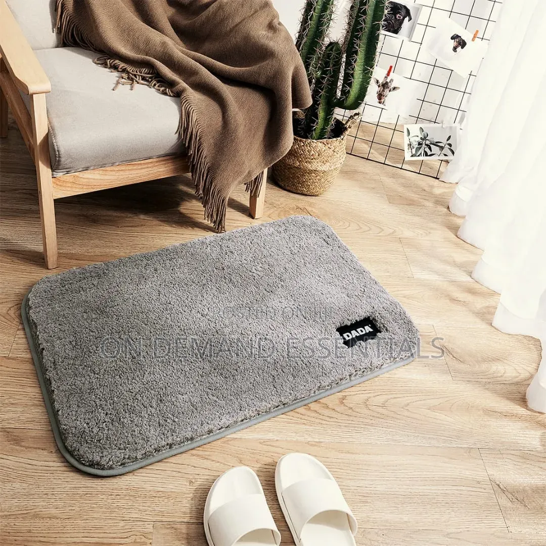 Dada Anti Slippery Bathmat
Modern Style Waterproof Non-Slip Shower Rug