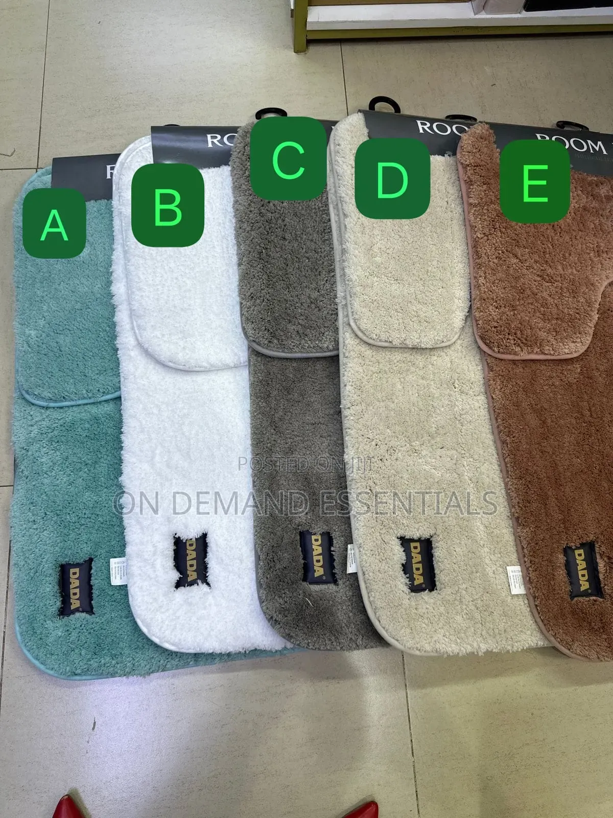 2 PCS Mats Set 
Size 60*90cm 
 45*60cm