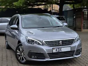 Peugeot 308 2019 Silver