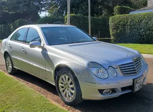 Mercedes-Benz E300 2009 Silver