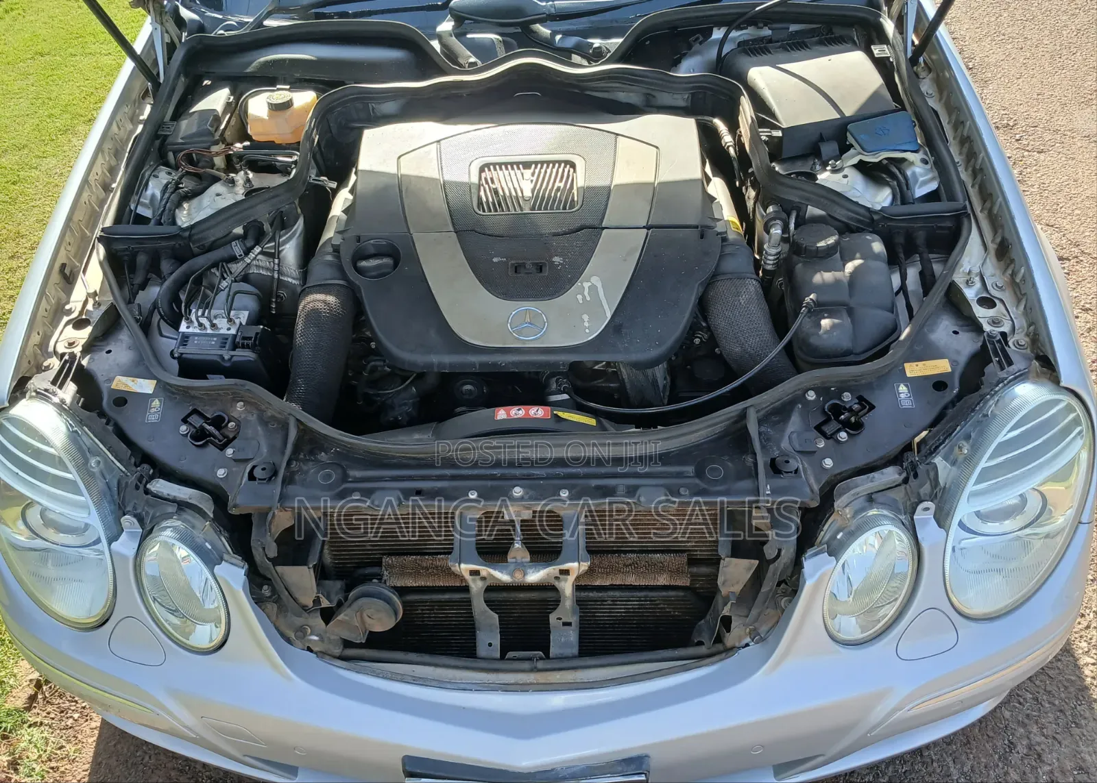 Mercedes-Benz E300 2009 Silver