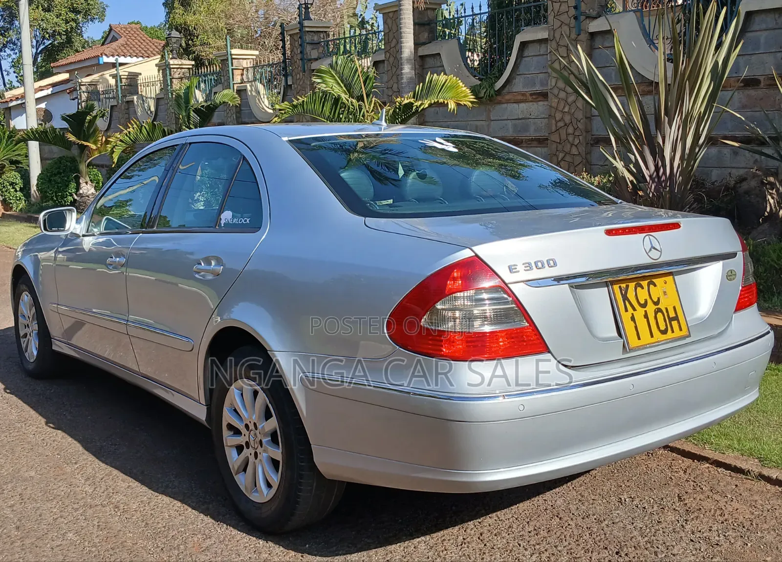 Mercedes-Benz E300 2009 Silver