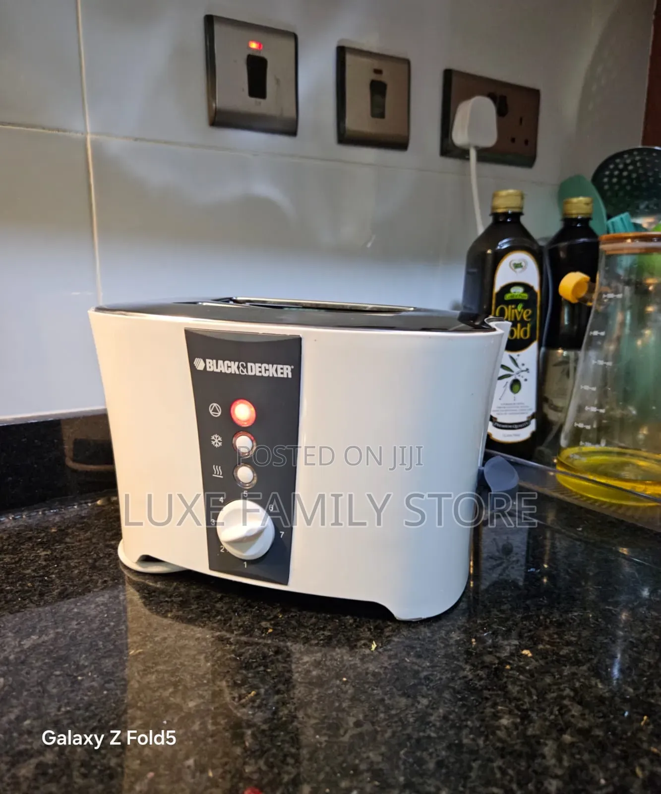 BLACK+DECKER 2-Slice Toaster With Defrost & Reheat