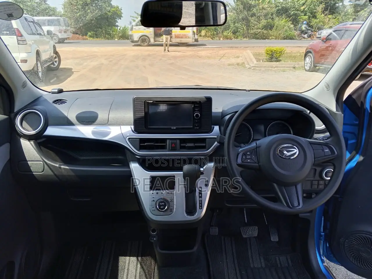 Daihatsu Cast 2019 Blue