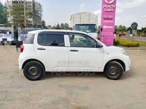 Toyota Passo 2017 White