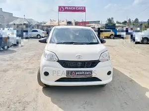Toyota Passo 2017 White