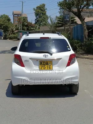 Toyota Vitz 2013 White