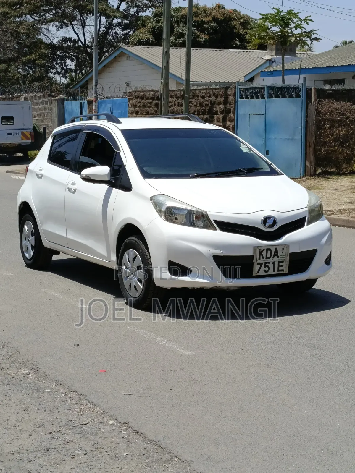 Toyota Vitz 2013 White
