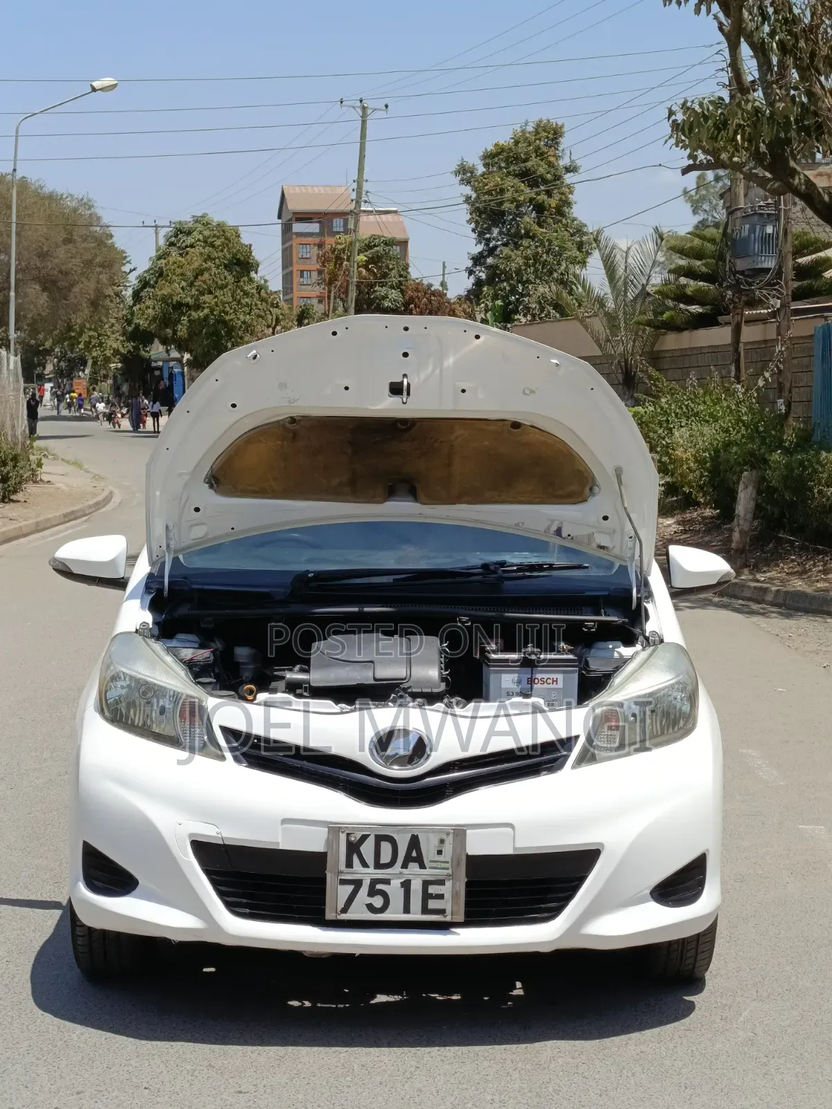 Toyota Vitz 2013 White