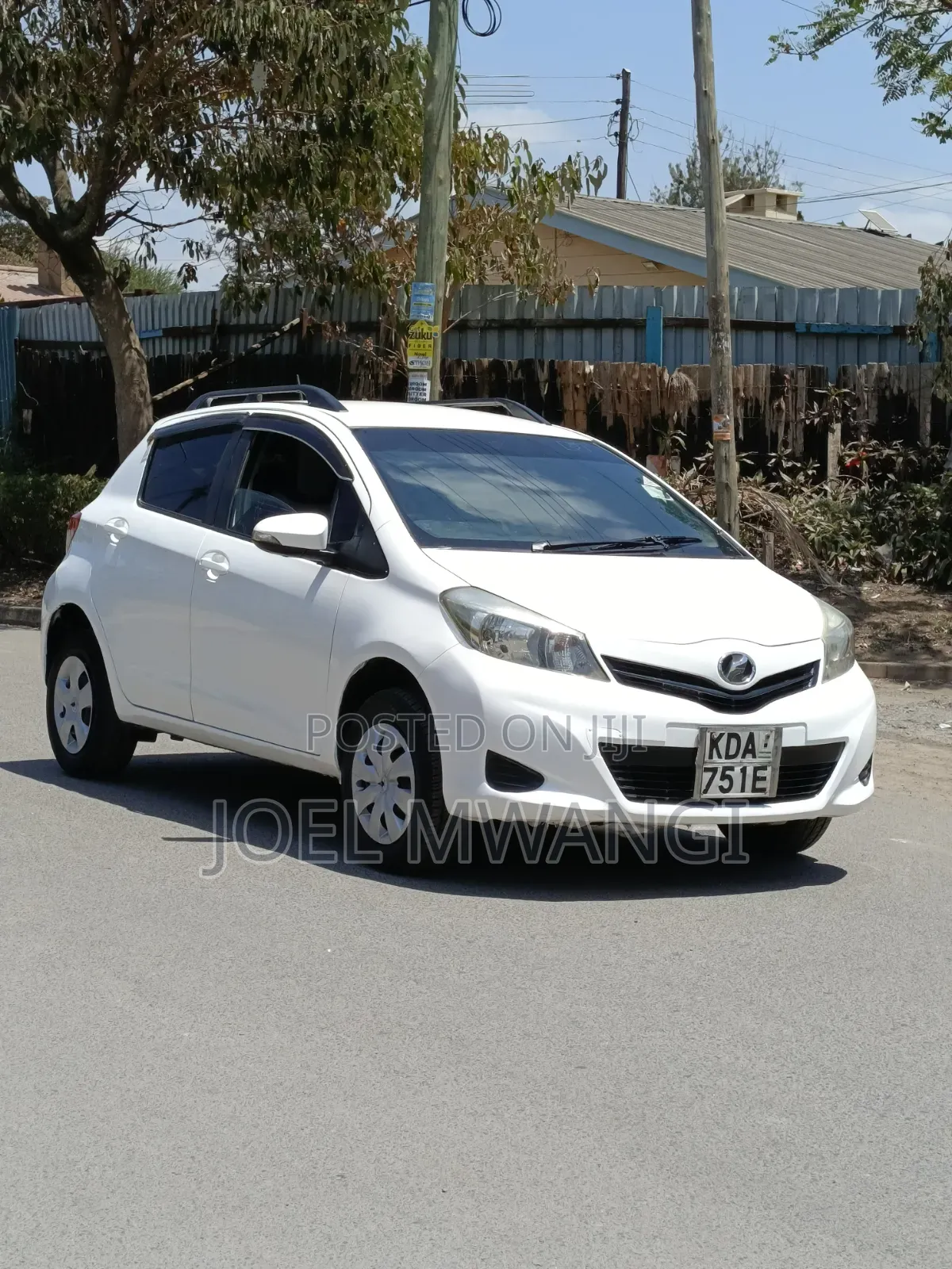 Toyota Vitz 2013 White