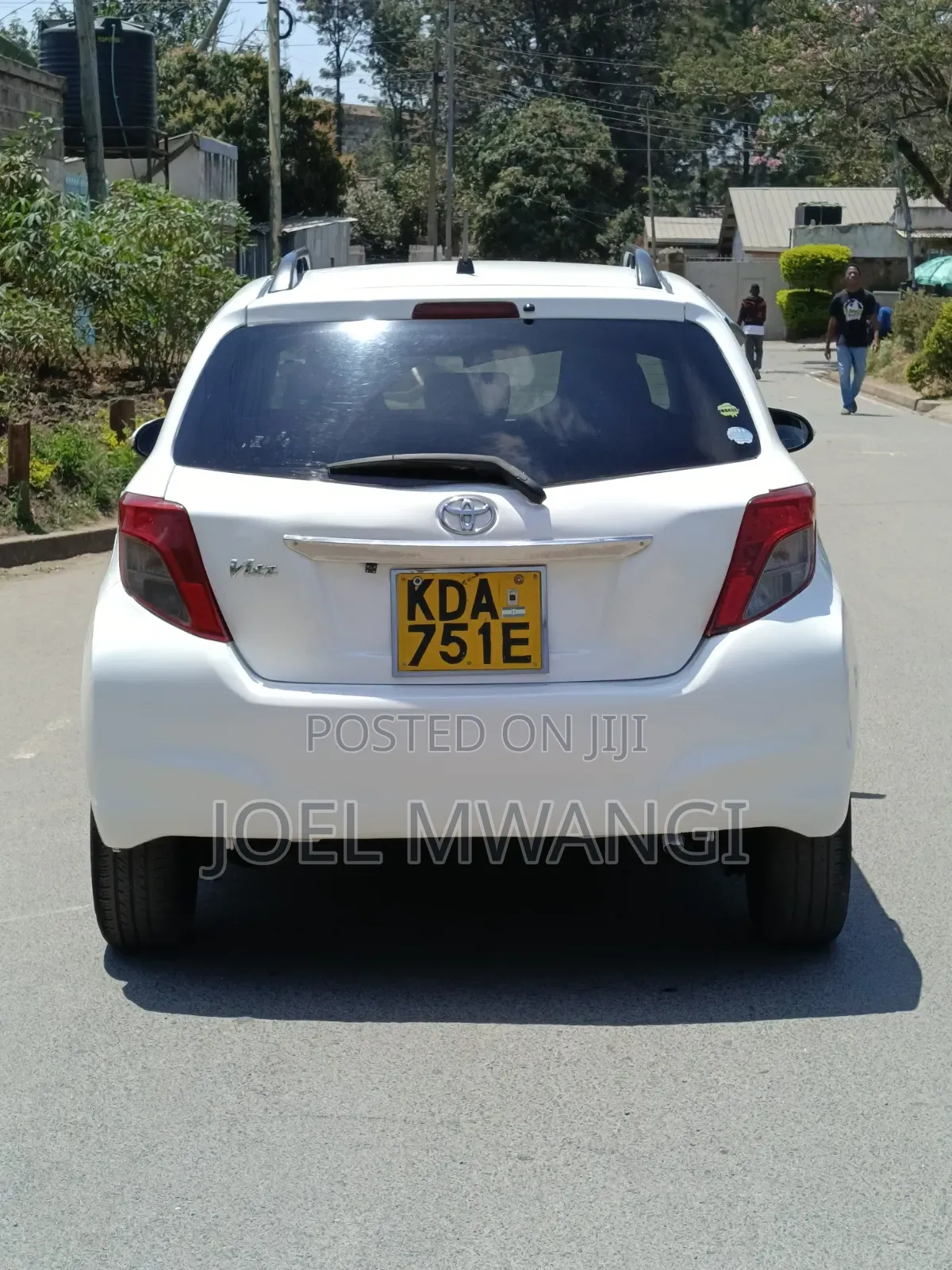 Toyota Vitz 2013 White