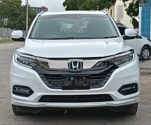 Honda Vezel 2019 Off white