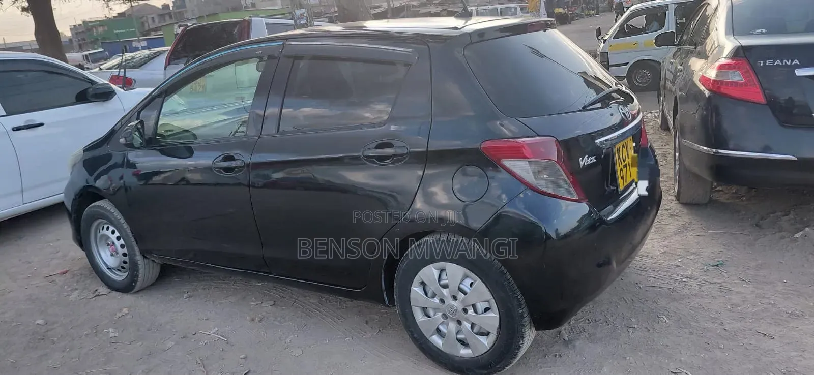 Toyota Vitz 2012 Black