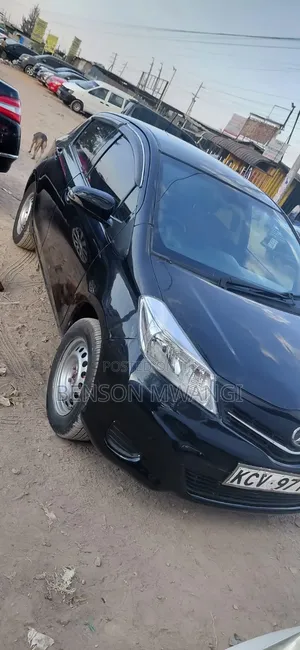 Toyota Vitz 2012 Black