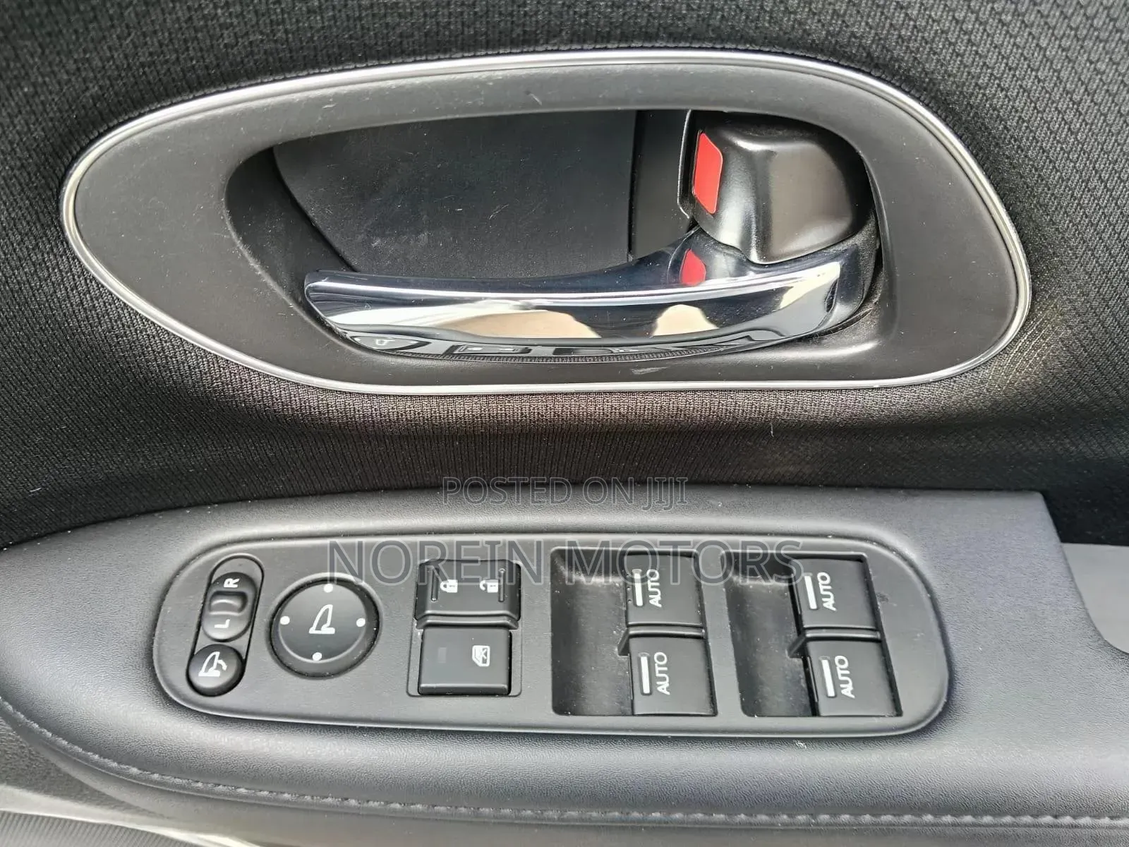 Honda Vezel 2019 Off white