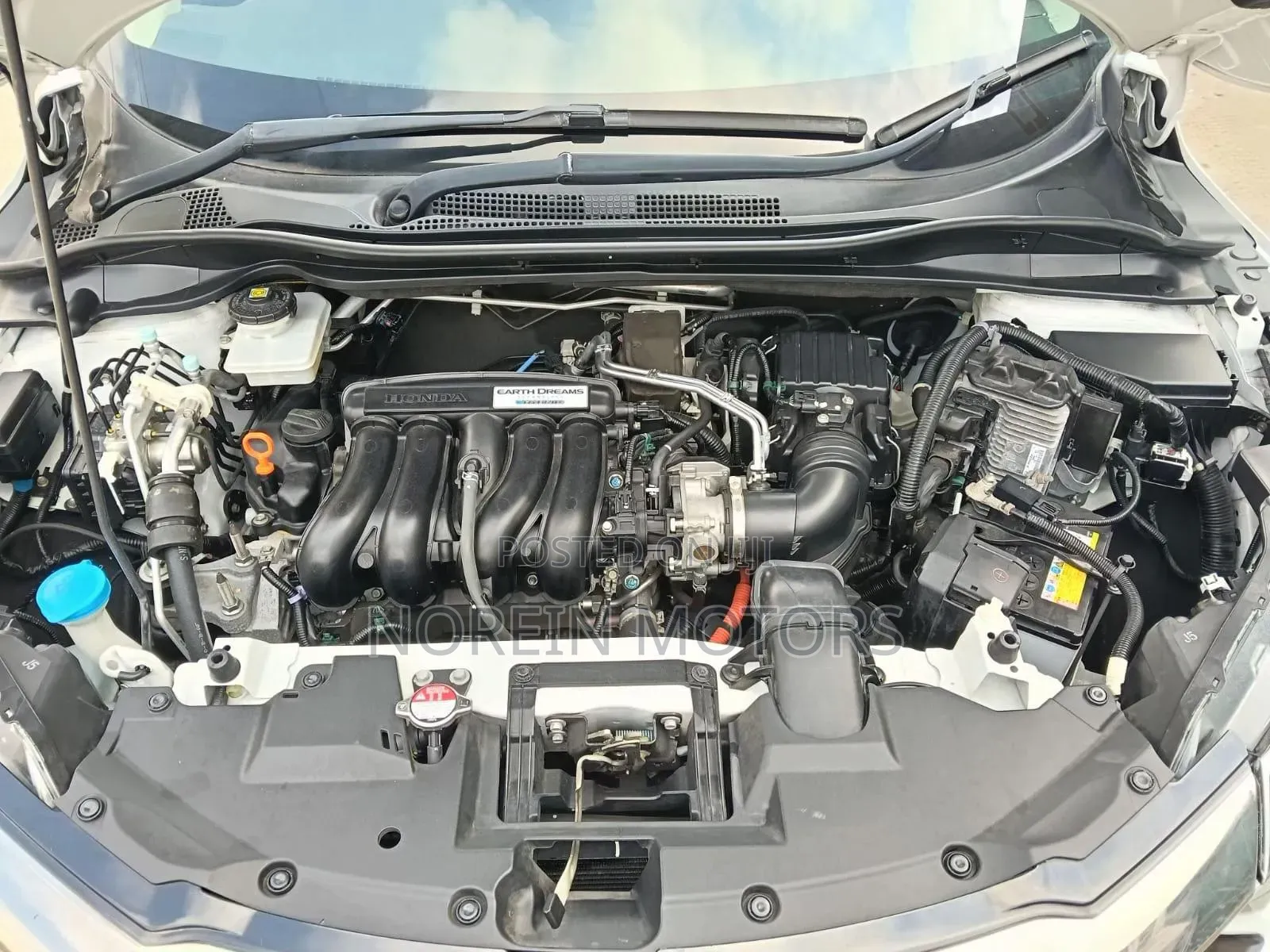 Honda Vezel 2019 Off white