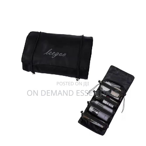 Luxury Cosmetic Bag With 4 Removable Bags - thumbnail 3