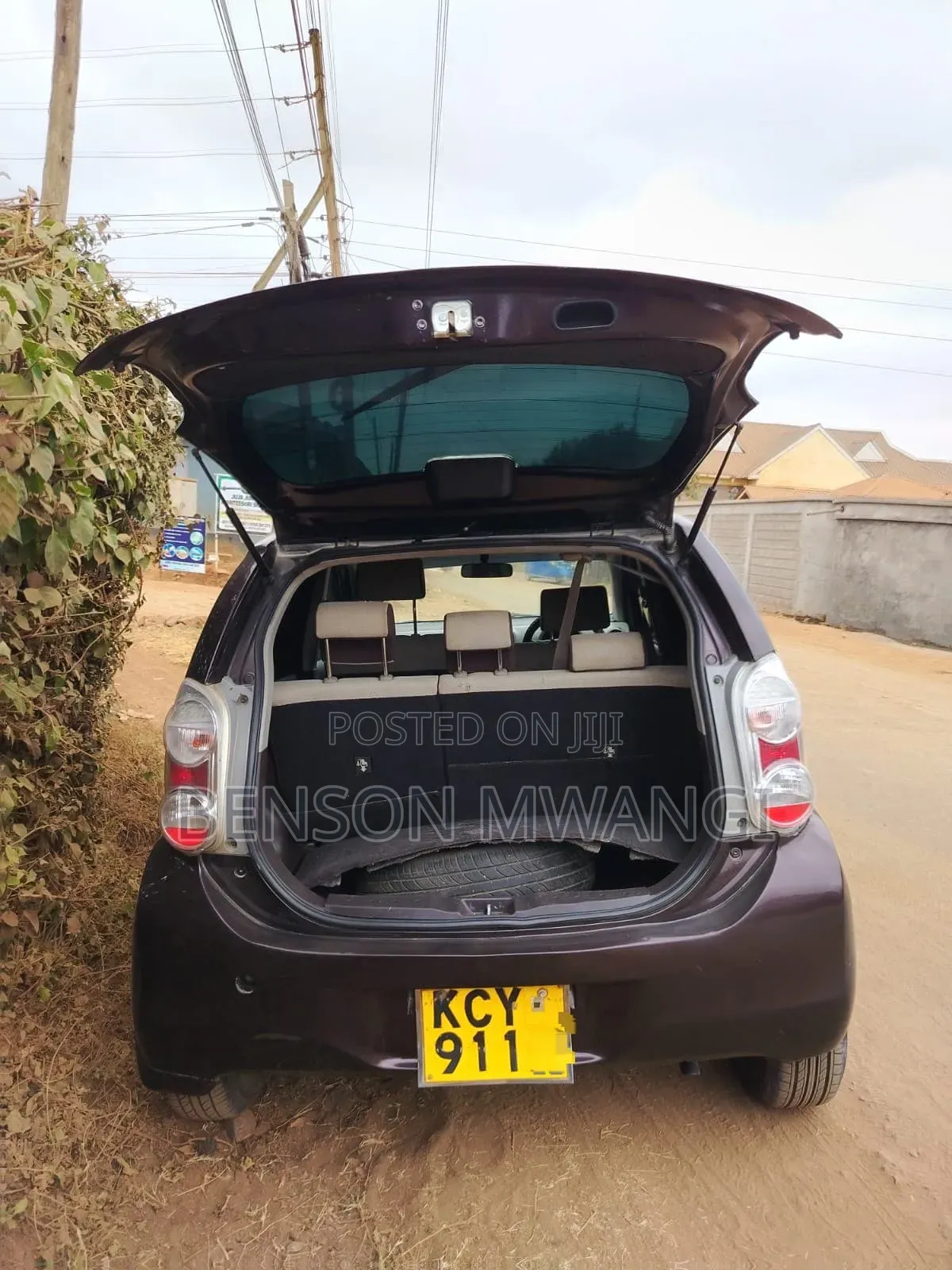 Toyota Passo 2012 Brown