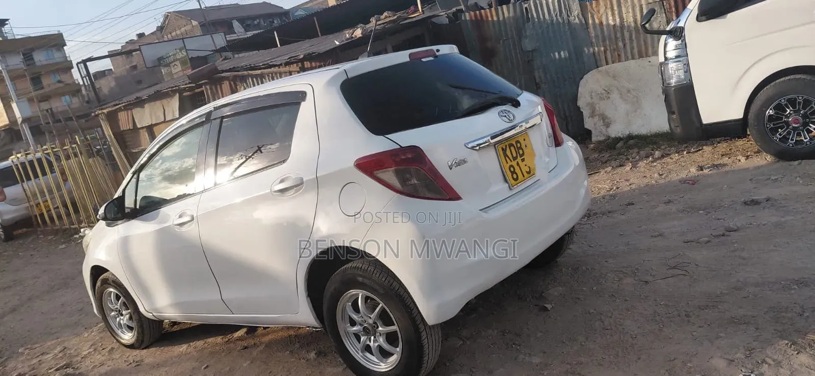 Toyota Vitz 2013 White