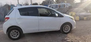 Toyota Vitz 2013 White