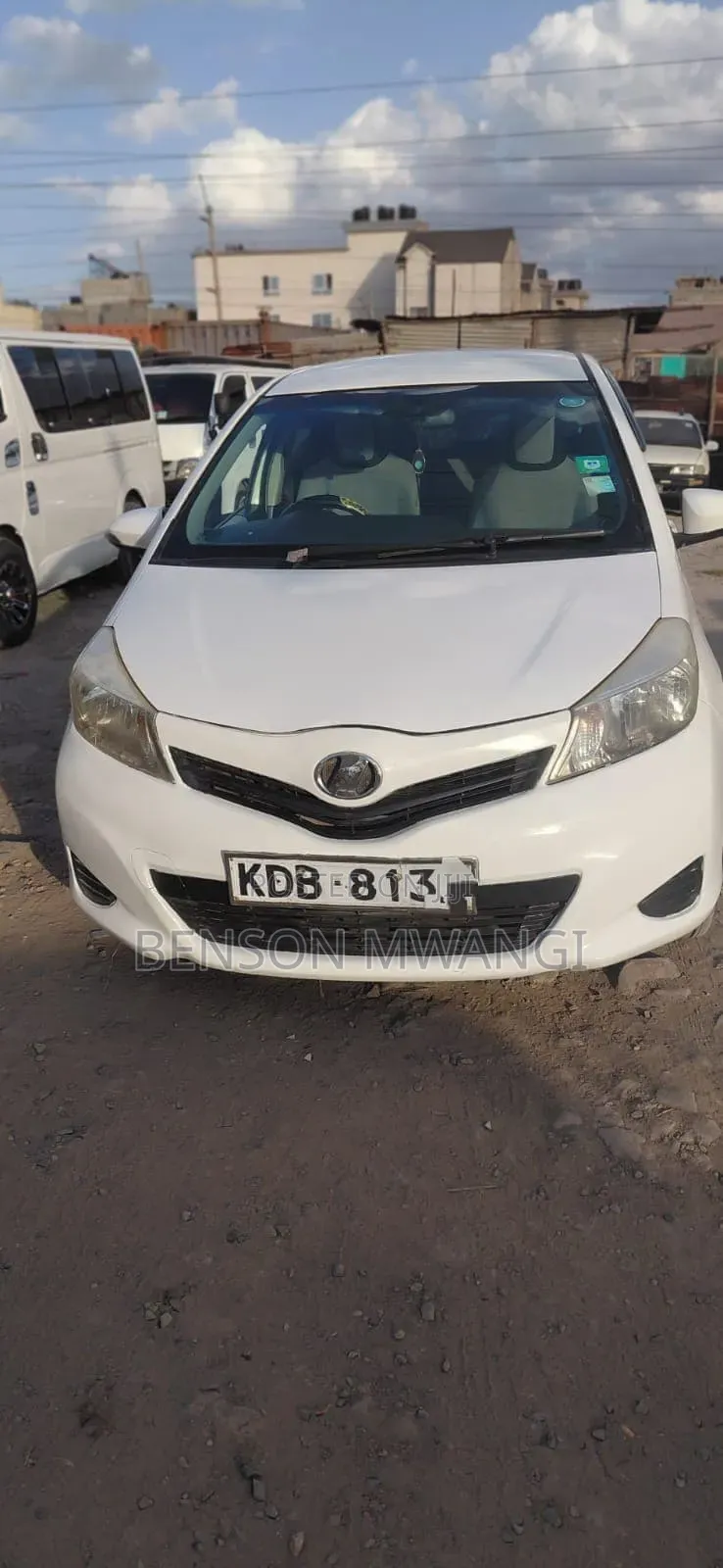 Toyota Vitz 2013 White