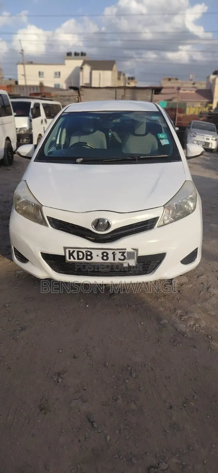 Toyota Vitz 2013 White